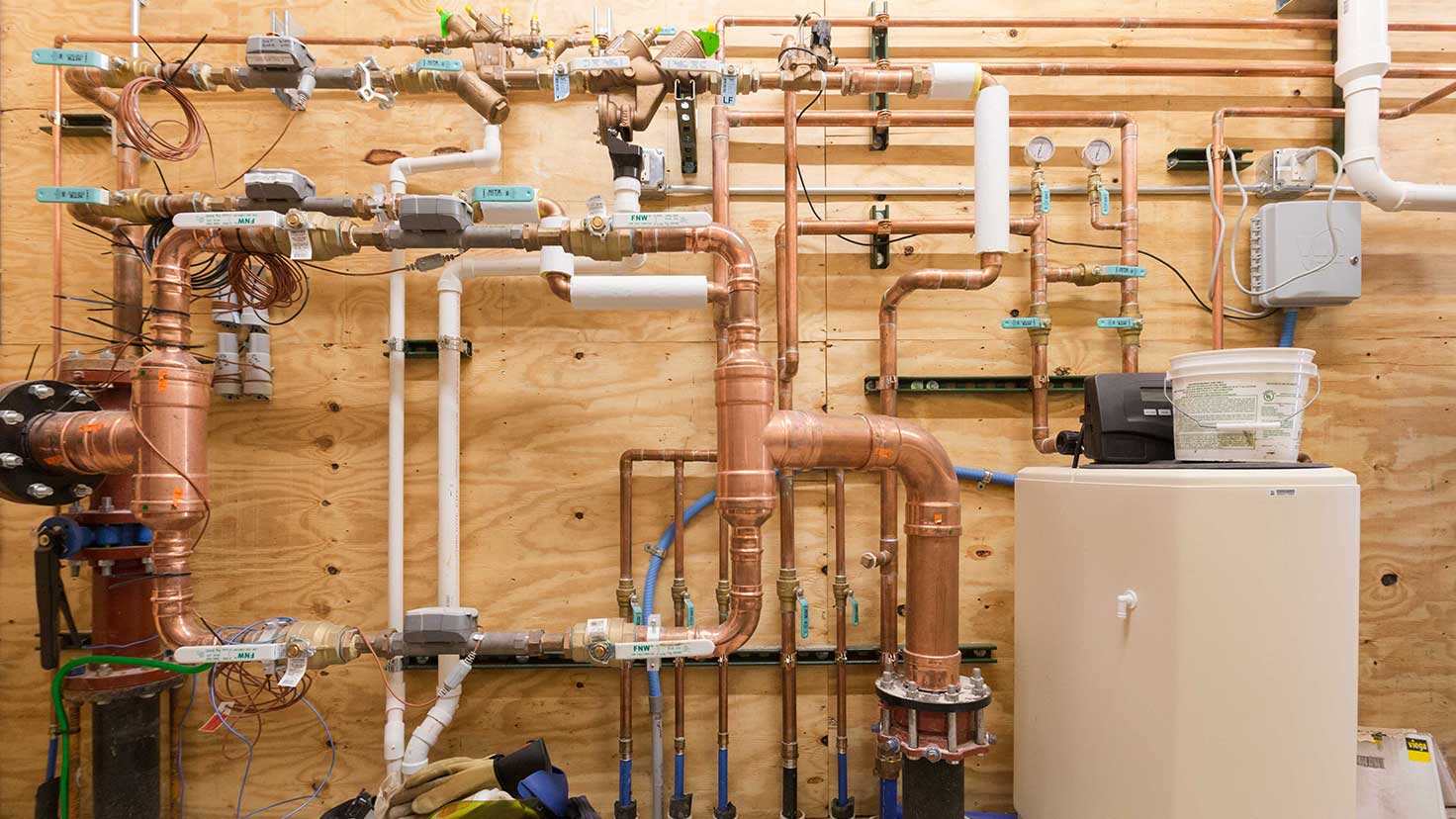 Plumbing - handyman, image size:1472x828